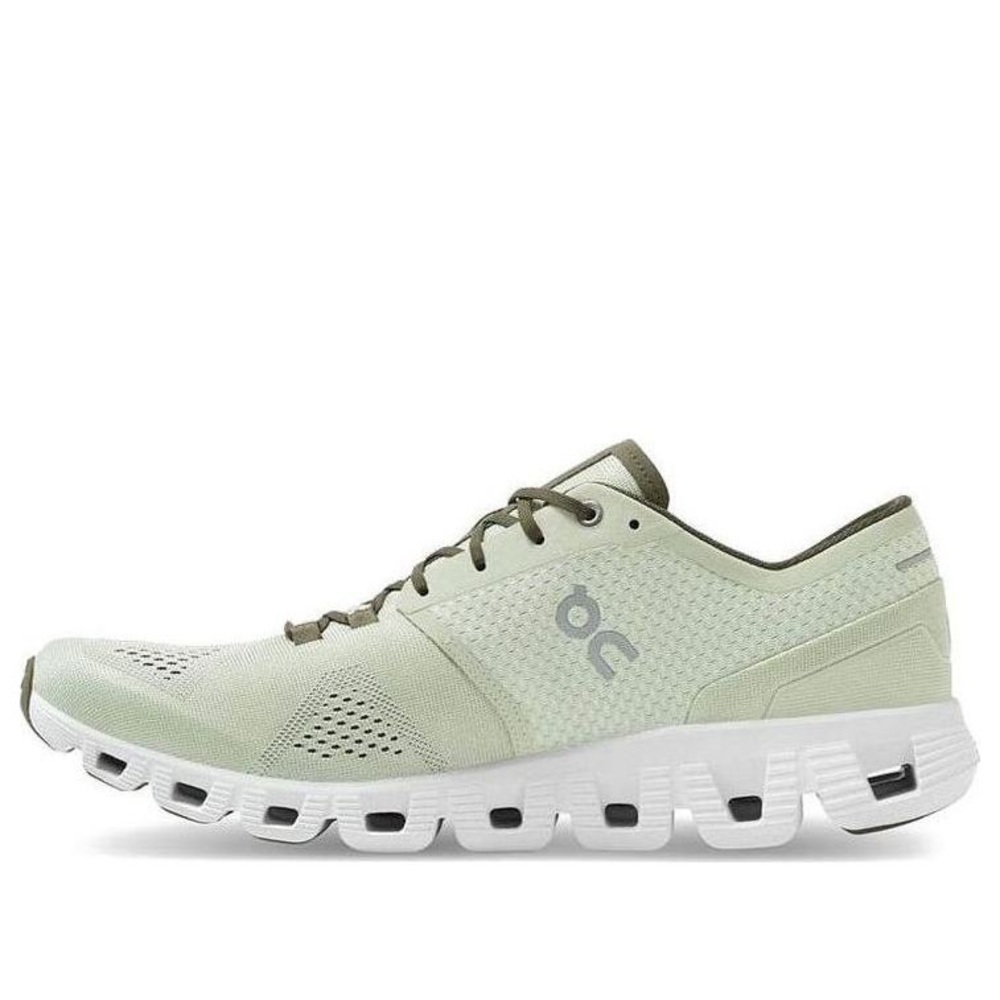 On RunningCloud X 'Aloe White'